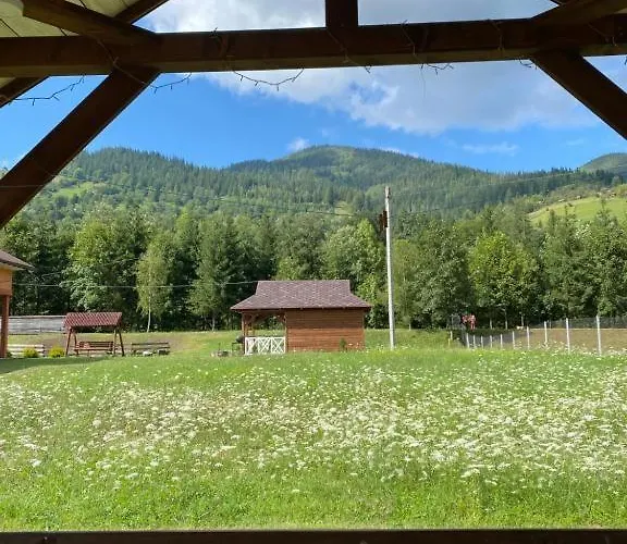 بيت للعطل гражда лофт для двох в карпатах